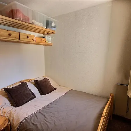 Apartment 1 Bedroom Flat, Heated Pool, Heart Of Village, Parking, Wifi Bourg-Saint-Maurice
